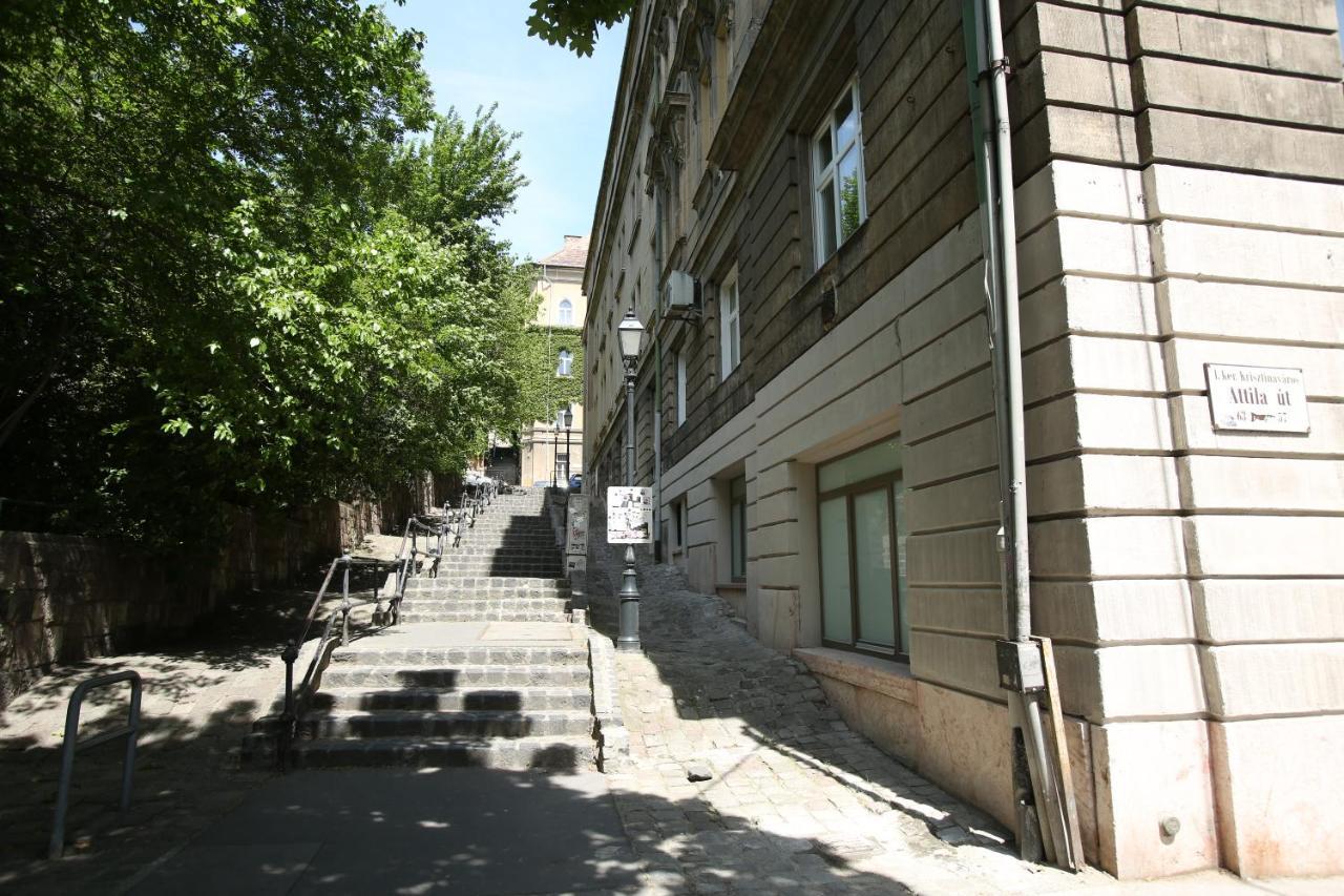 Castle Courtyard Hideaway Lejlighed Budapest Eksteriør billede